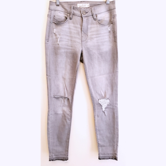 NWOT Unpublished Gray Ripped Raw Hem Jeggings 27 - Picture 7 of 7